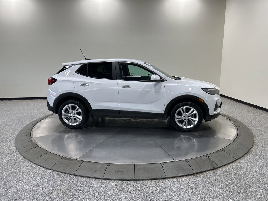 Used 2023 Buick Encore GX Preferred w/ Cold Weather Comfort Package FWD image 6