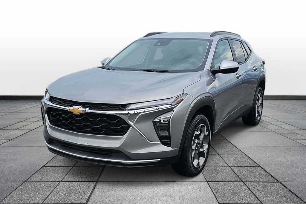 Used 2025 Chevrolet Trax LT w/ LT Convenience Package