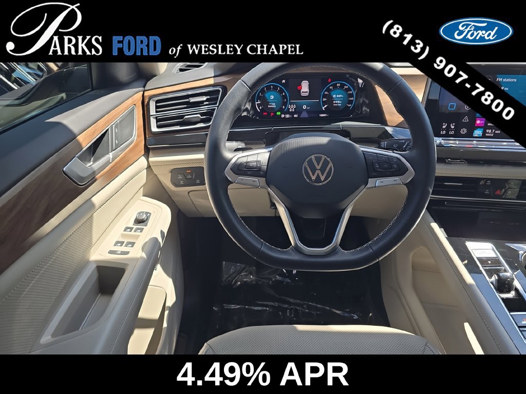 Used 2025 Volkswagen Atlas SE FWD image 13