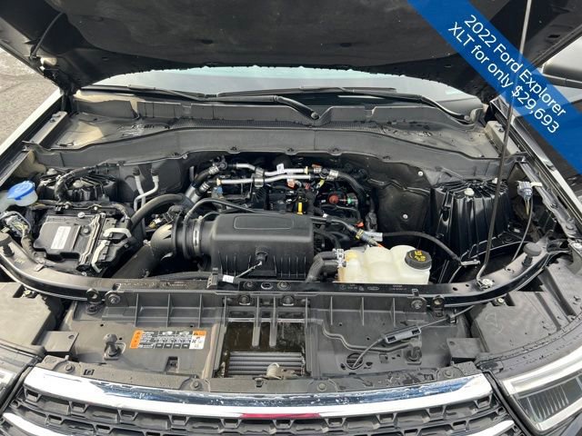 Certified 2022 Ford Explorer XLT w/ Equipment Group 202A image 27