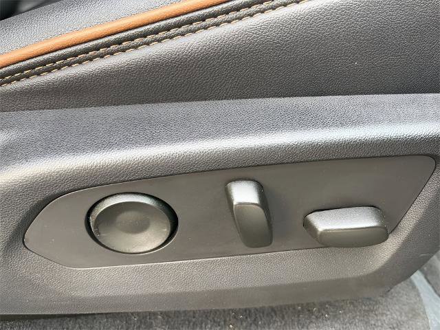 Used 2023 GMC Canyon AT4 w/ AT4 Premium Package image 15