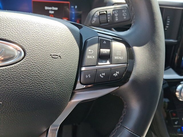 Certified 2023 Ford Explorer Platinum w/ Technology Package AWD/4WD image 10