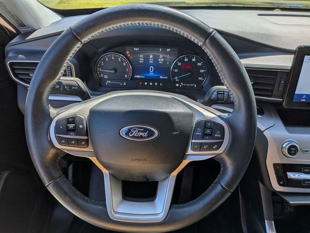 Certified 2023 Ford Explorer XLT w/ Equipment Group 202A AWD/4WD image 18