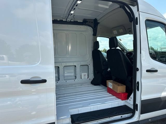 Certified 2023 Ford E-Transit Medium Roof RWD image 10