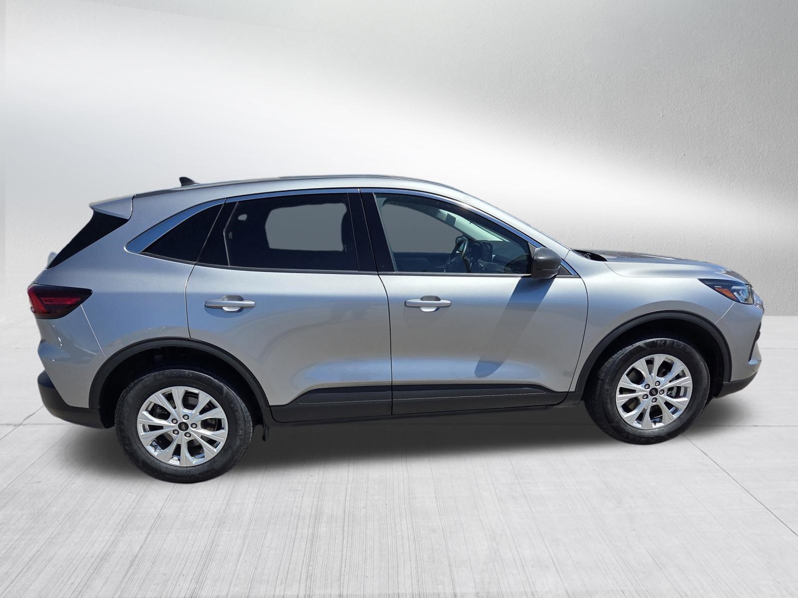 Certified 2024 Ford Escape Active AWD/4WD image 8