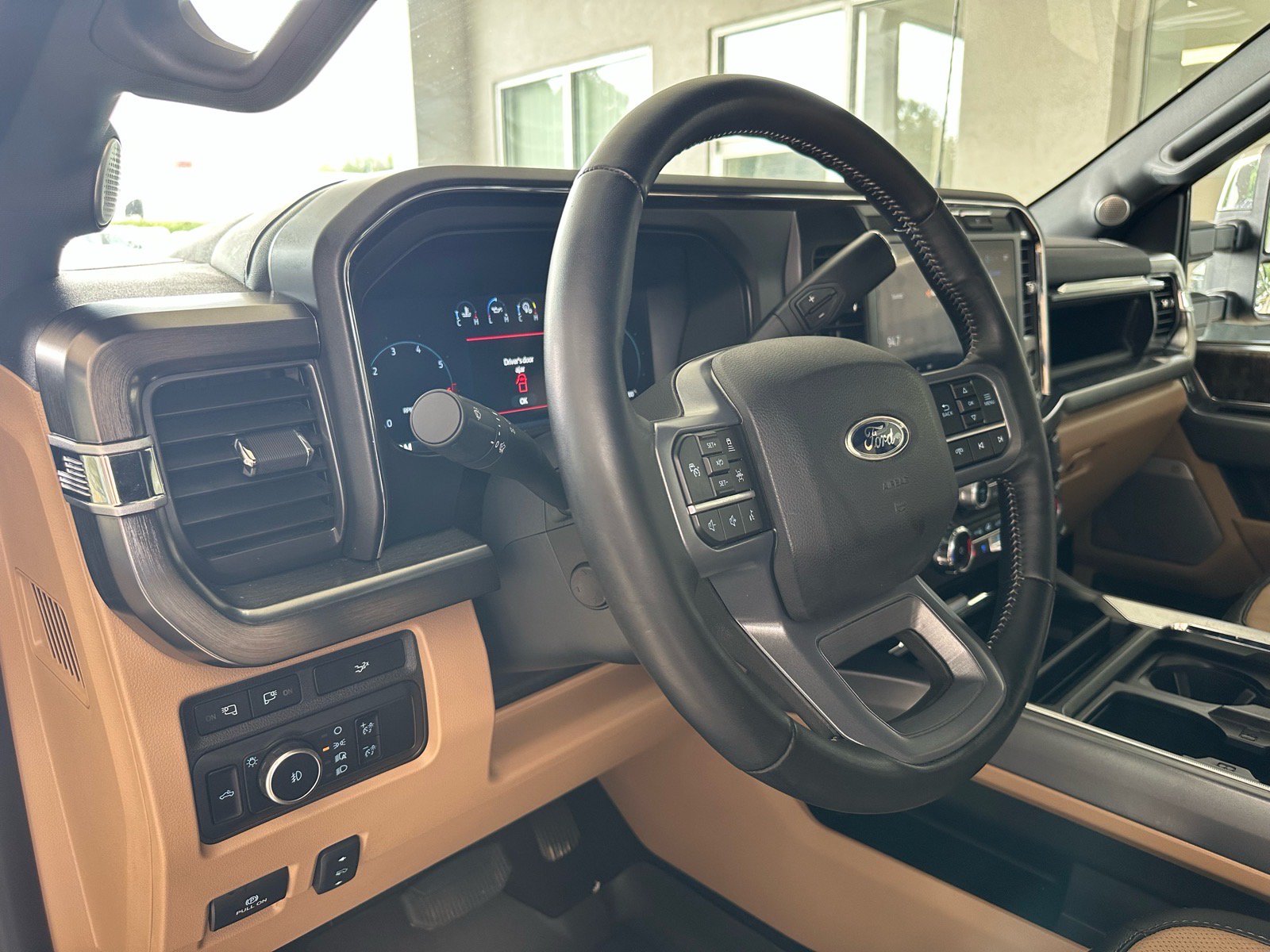 Certified 2024 Ford F250 Lariat w/ Lariat Ultimate Package AWD/4WD image 22