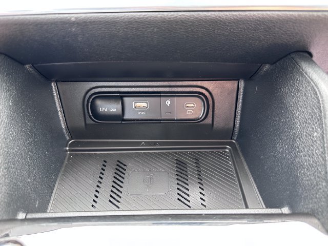 Used 2024 Kia Sportage EX AWD/4WD image 16