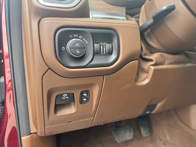 Used 2021 RAM 1500 Limited AWD/4WD image 18