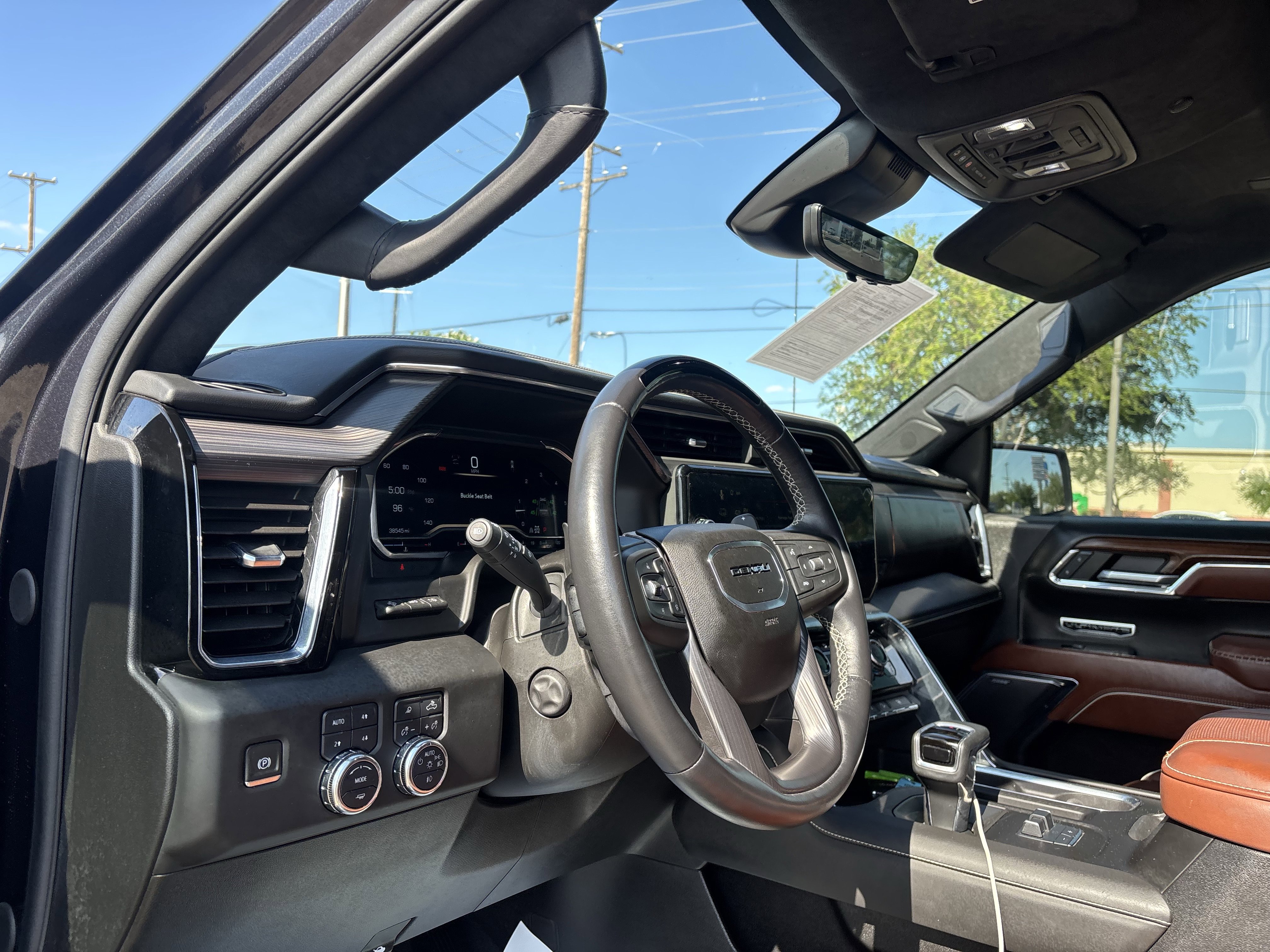 Used 2024 GMC Sierra 1500 Denali Ultimate AWD/4WD image 12