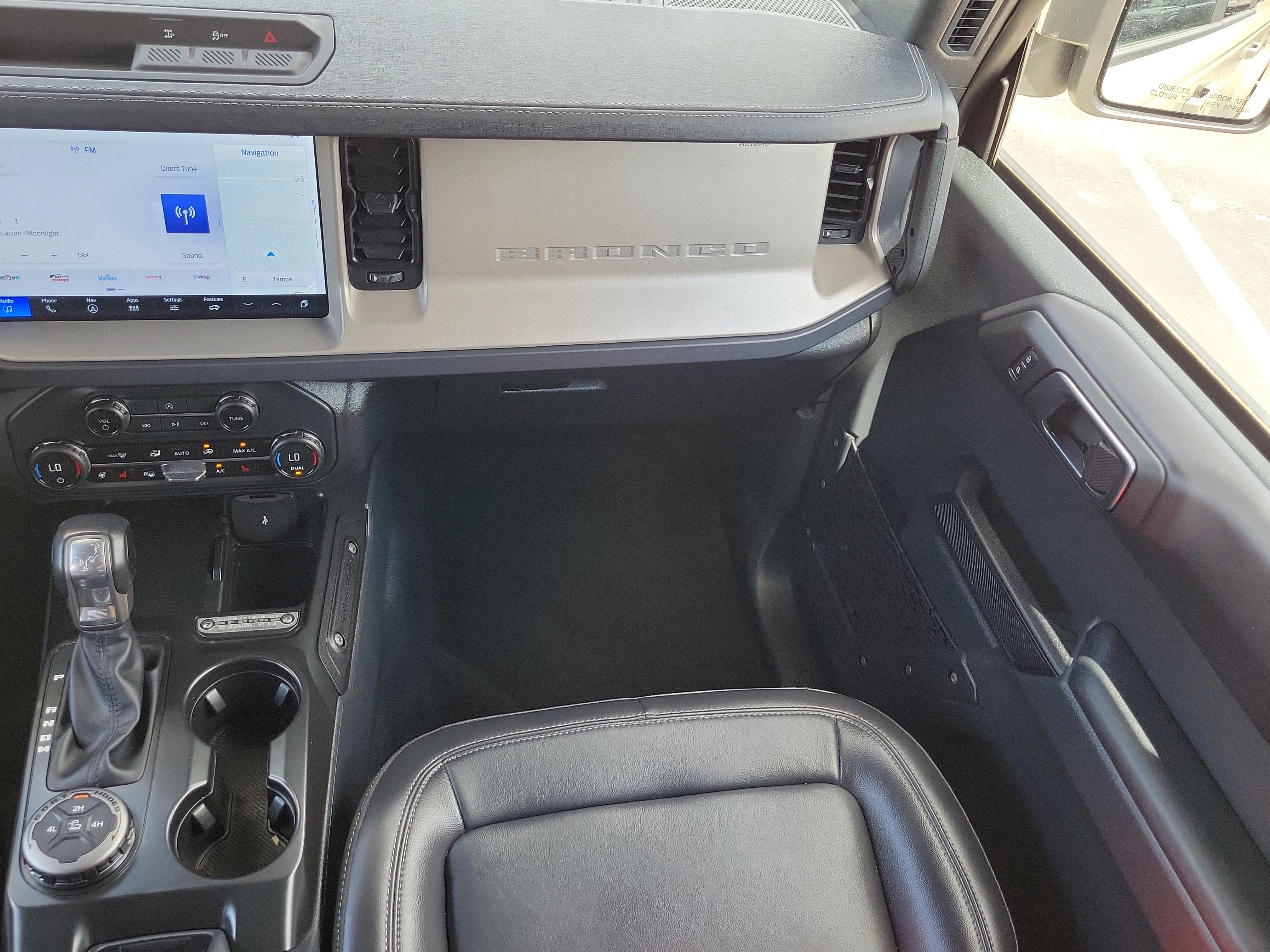 Certified 2025 Ford Bronco Outer Banks AWD/4WD image 14