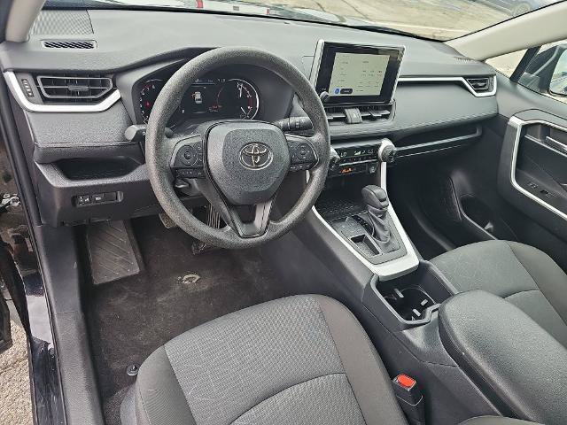 Used 2025 Toyota RAV4 XLE FWD image 15