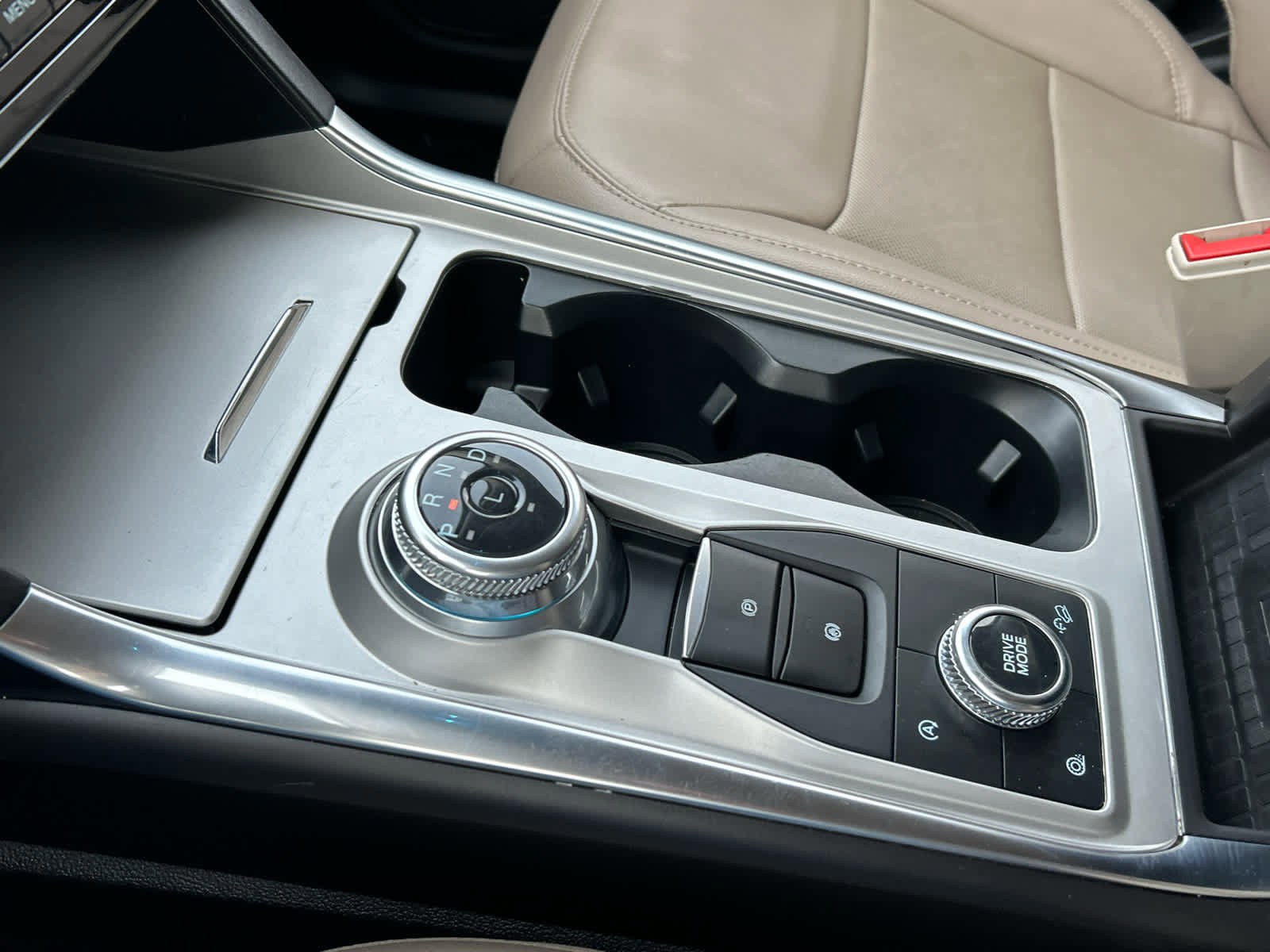 Certified 2024 Ford Explorer Limited image 30