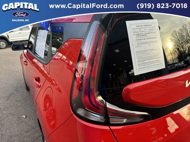 Used 2025 Kia Soul LX w/ LX Technology Package image 15