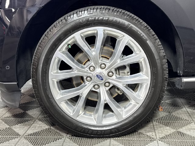 Certified 2019 Ford Expedition Limited w/ Equipment Group 302A AWD/4WD image 37