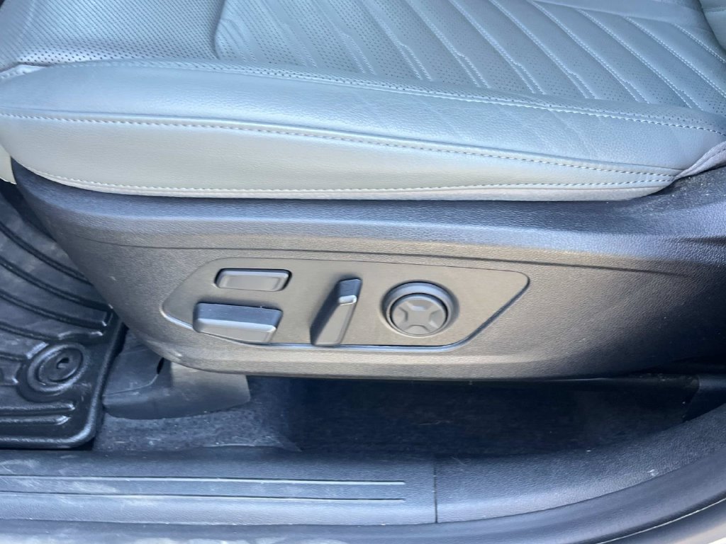 Used 2024 Kia Sorento SX Prestige w/ Sage Leather Package AWD/4WD image 36