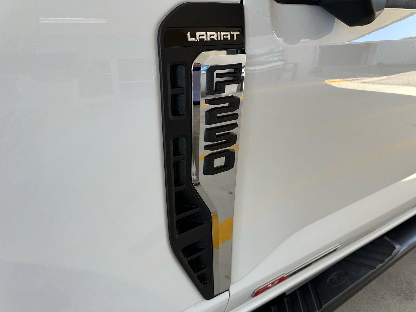 Certified 2024 Ford F250 Lariat AWD/4WD image 5