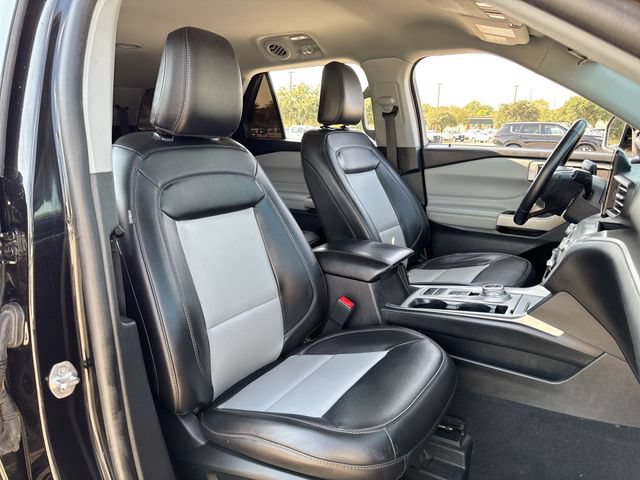 Certified 2023 Ford Explorer XLT w/ Equipment Group 202A RWD image 24