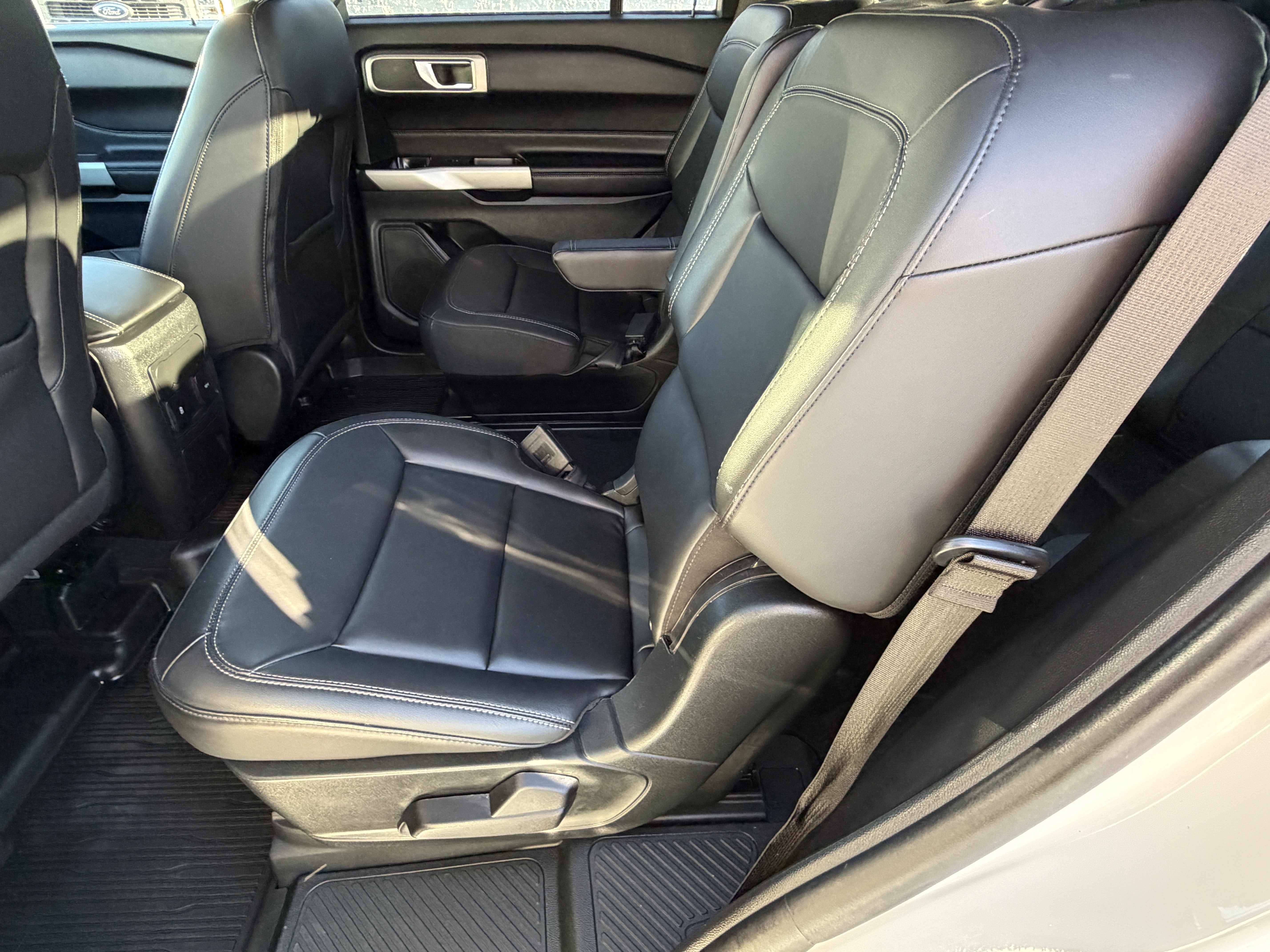 Certified 2023 Ford Explorer XLT w/ Equipment Group 202A image 23