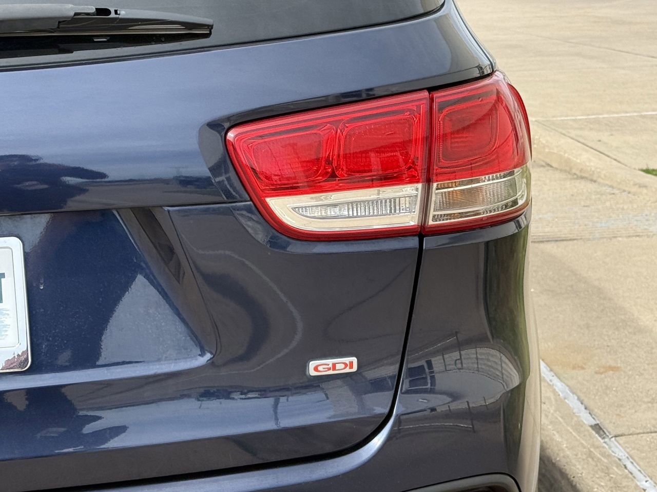 Used 2018 Kia Sorento LX image 8