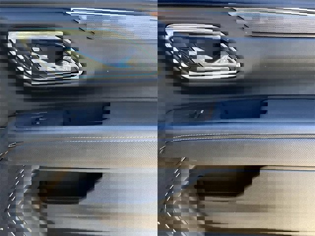 Used 2024 GMC Yukon AT4 w/ Technology Package image 24