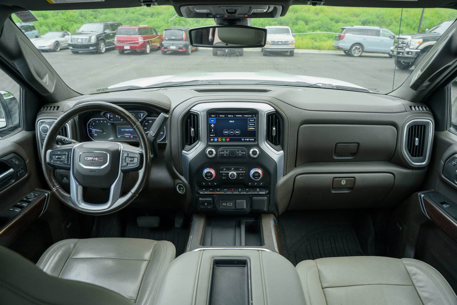 Used 2020 GMC Sierra 1500 SLT w/ SLT Premium Plus Package AWD/4WD image 31