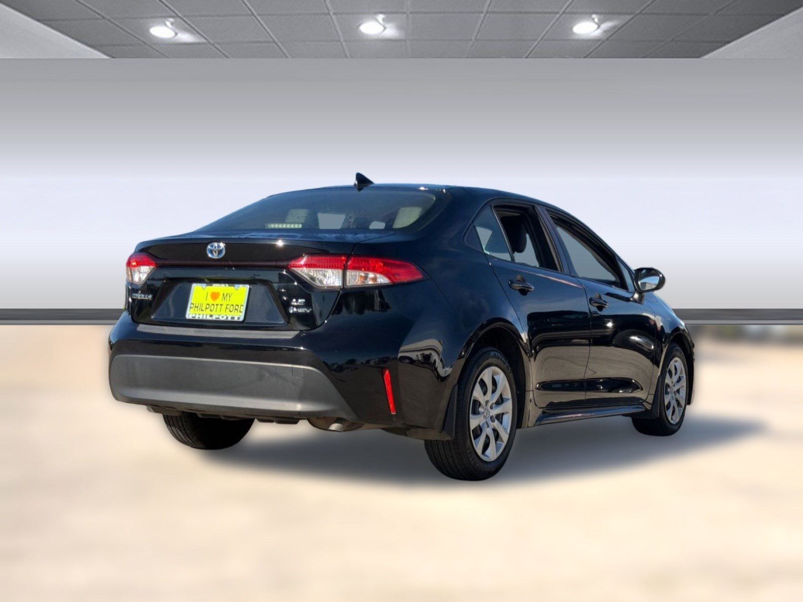 Used 2025 Toyota Corolla LE FWD image 9