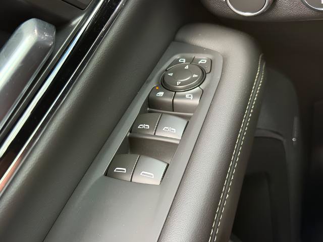 Used 2026 GMC Yukon Elevation AWD/4WD image 24