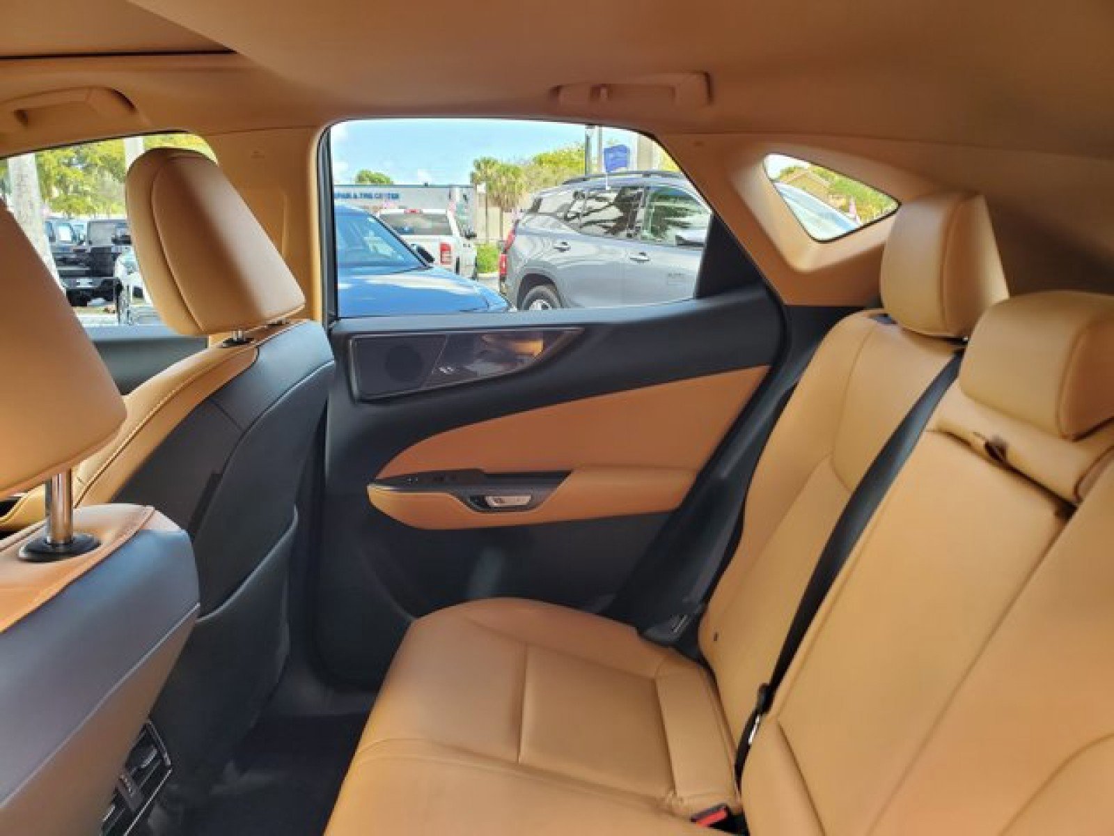 Used 2024 Lexus NX 250 FWD image 30