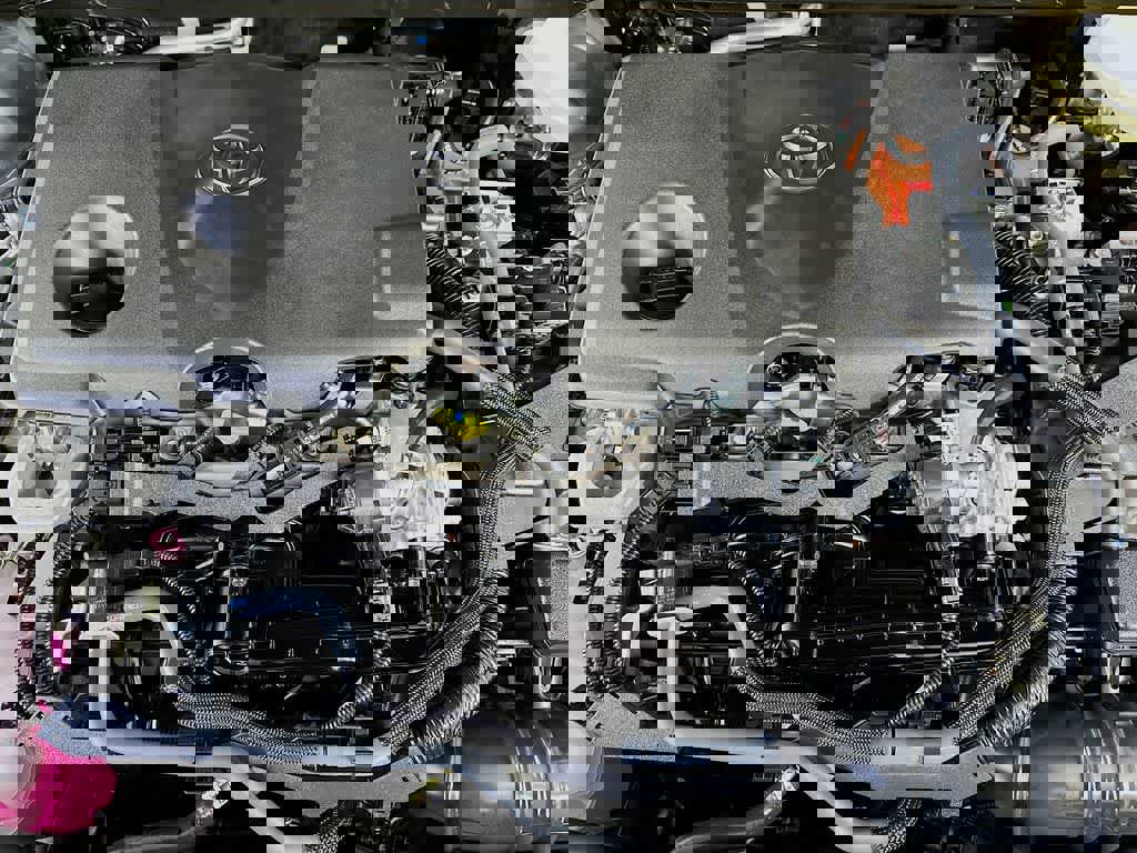 Used 2025 Toyota Camry SE image 9