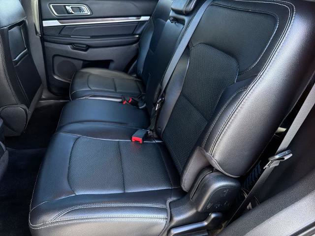Certified 2018 Ford Explorer Limited AWD/4WD image 21