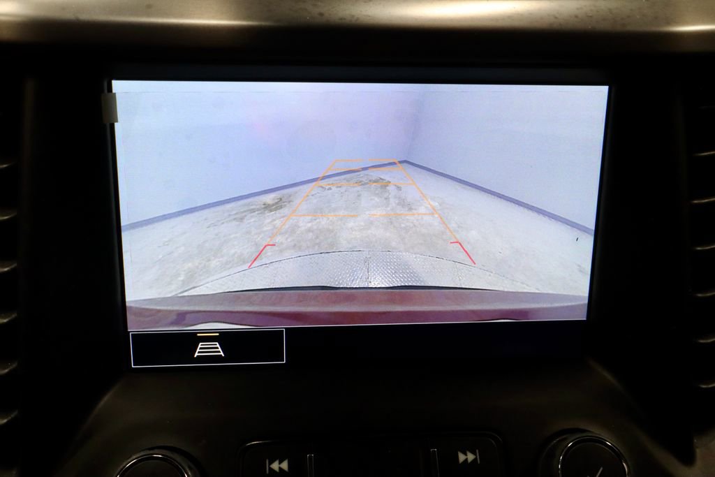 Used 2023 GMC Acadia AT4 image 2