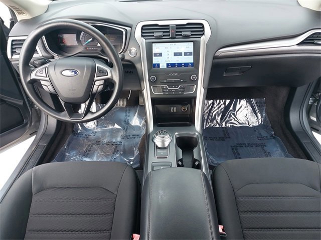 Certified 2020 Ford Fusion SE image 9