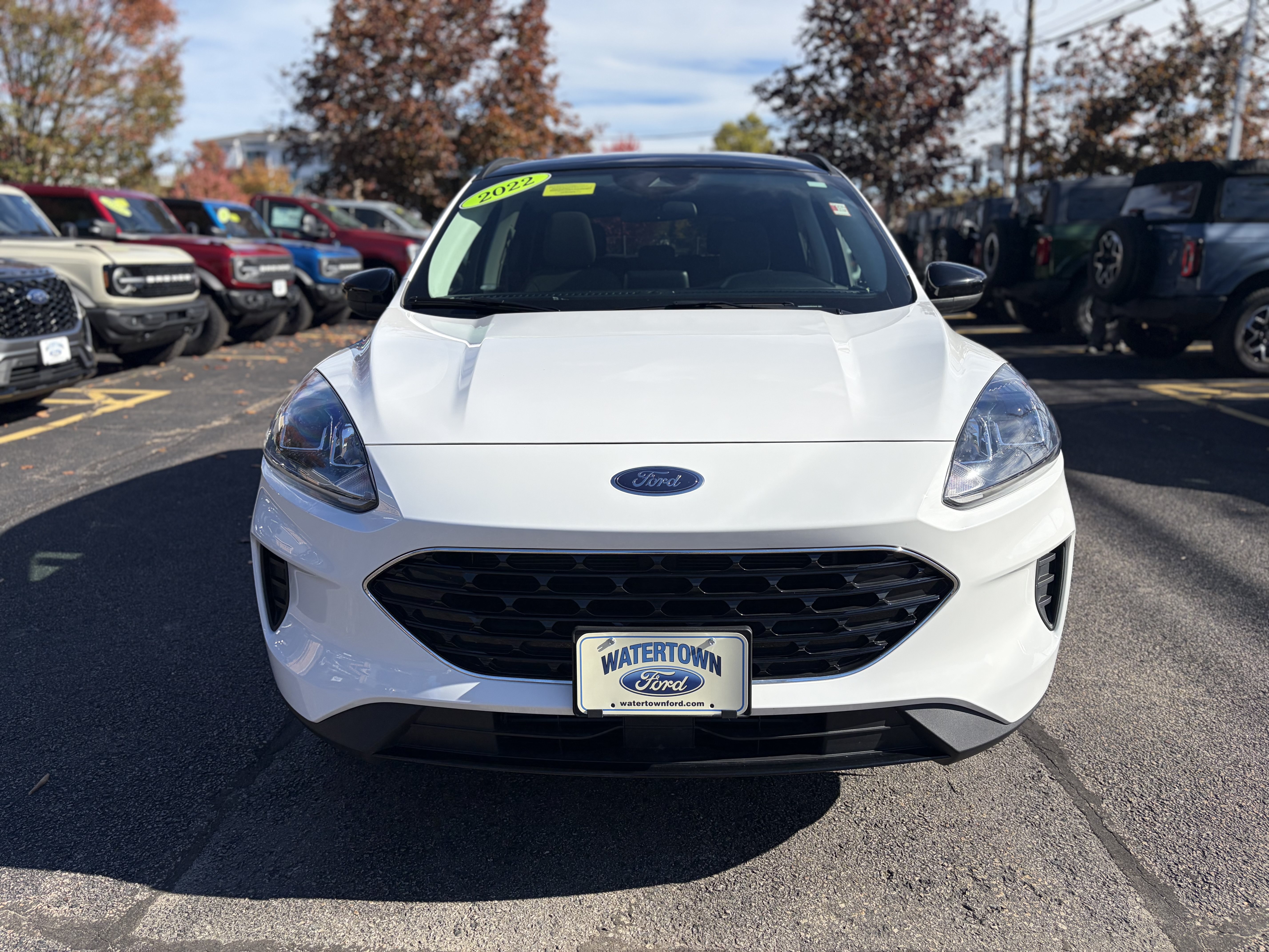 Certified 2022 Ford Escape SE w/ SE Sport Appearance Package AWD/4WD image 2