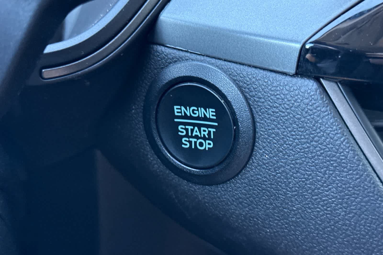 Certified 2024 Ford Escape Active AWD/4WD image 24
