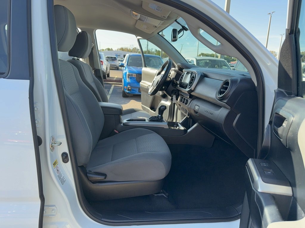 Used 2017 Toyota Tacoma SR5 image 14