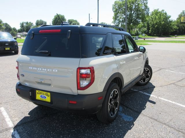 Certified 2025 Ford Bronco Sport Outer Banks AWD/4WD image 8