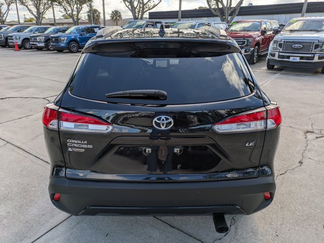 Used 2024 Toyota Corolla Cross LE w/ Moonroof Package image 3