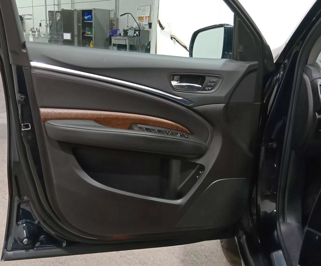 Used 2020 Acura MDX SH-AWD w/ Technology Package image 18