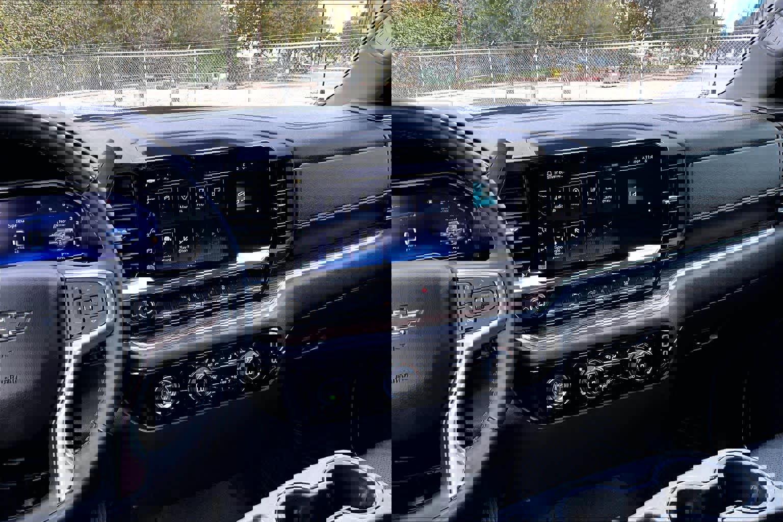 Used 2023 Chevrolet Silverado 1500 RST image 6