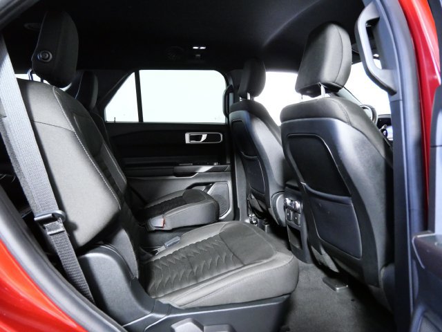Certified 2020 Ford Explorer XLT w/ Comfort Package AWD/4WD image 12