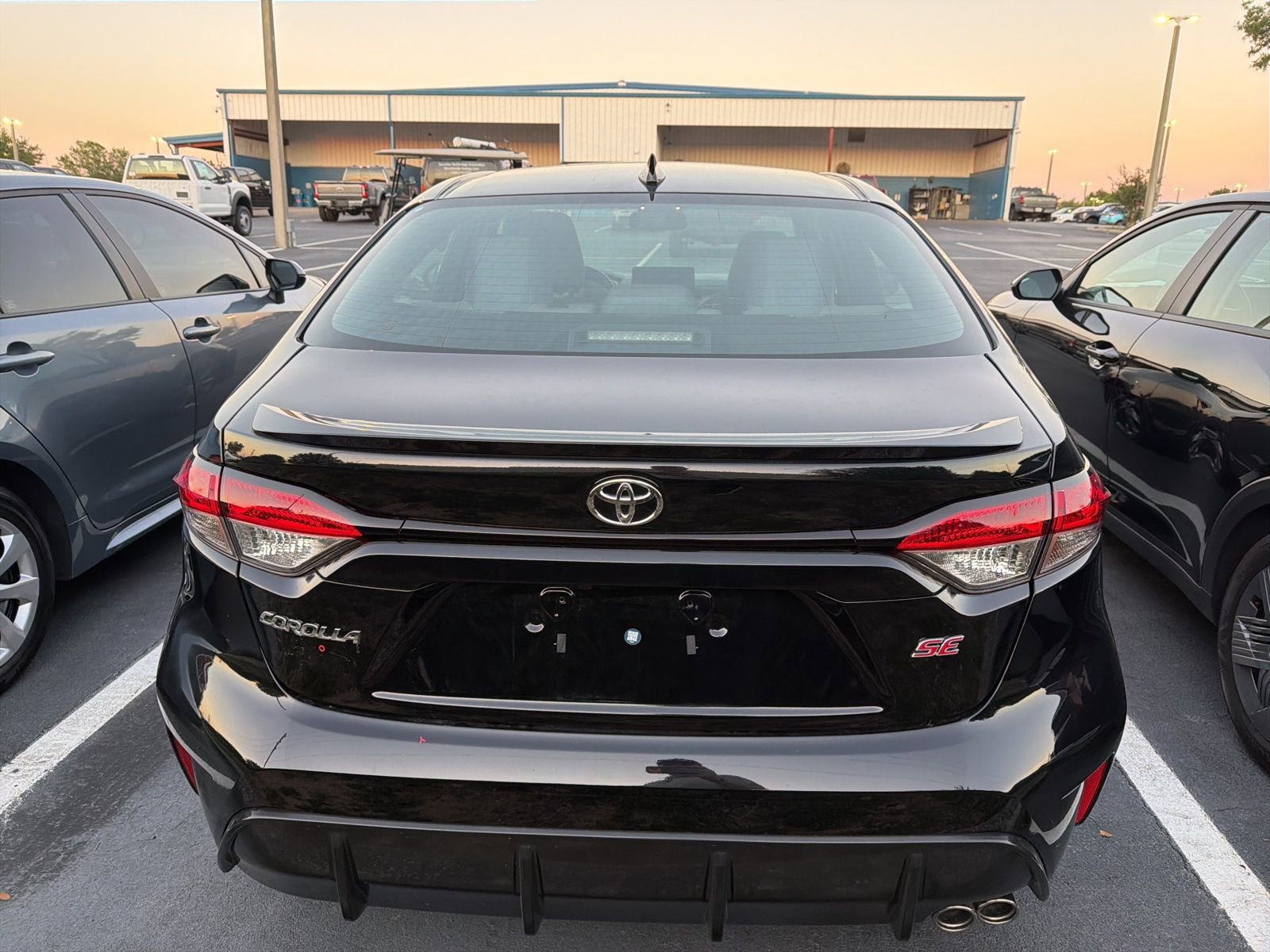 Used 2025 Toyota Corolla SE FWD image 4