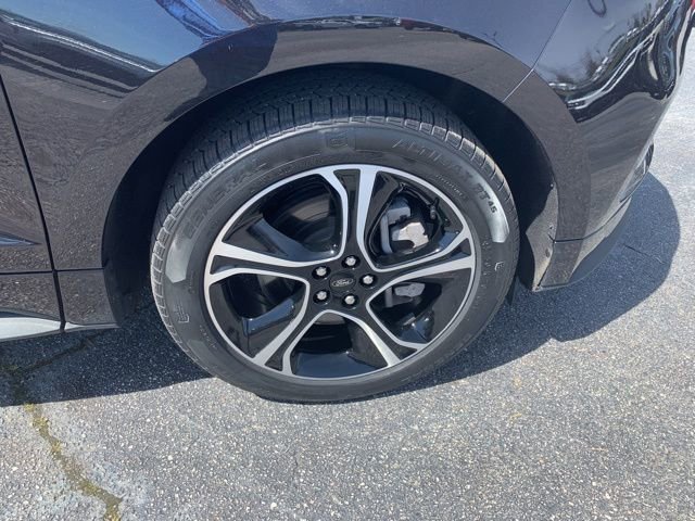 Certified 2022 Ford Edge ST image 44