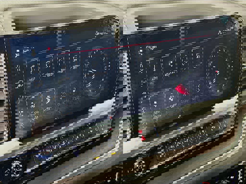 Used 2024 GMC Sierra 2500 SLT w/ SLT Premium Package image 20