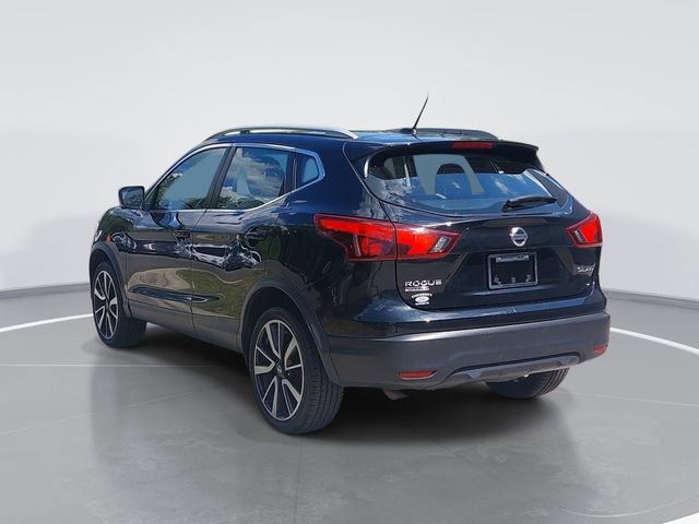 Used 2017 Nissan Rogue Sport SL AWD/4WD image 5