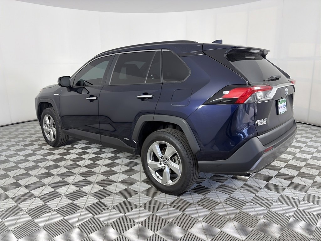 Used 2020 Toyota RAV4 Limited image 5