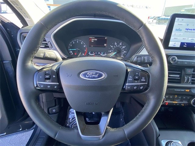 Certified 2022 Ford Escape SEL FWD image 18