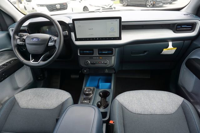 Certified 2025 Ford Maverick XLT w/ XLT Luxury Package AWD/4WD image 11