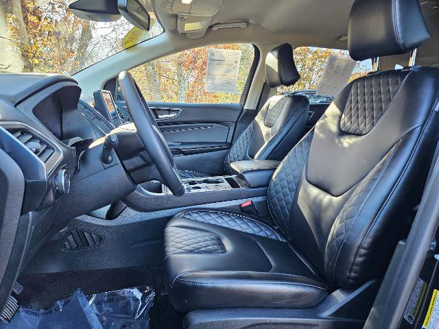 Certified 2024 Ford Edge Titanium image 13