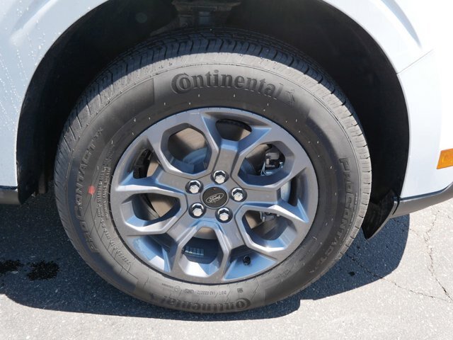 Certified 2025 Ford Maverick XLT w/ XLT Luxury Package AWD/4WD image 6