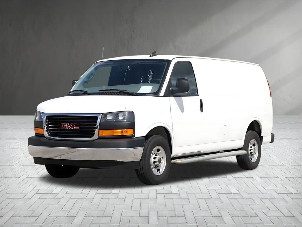 Used 2023 GMC Savana 2500 w/ Driver Convenience Package image 3